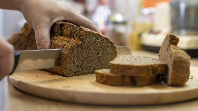 slicing brown bread