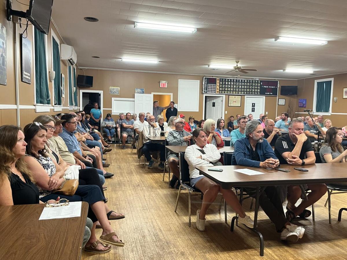 Packed public meeting backs golf course plan on Confederation Bridge fabrication yard