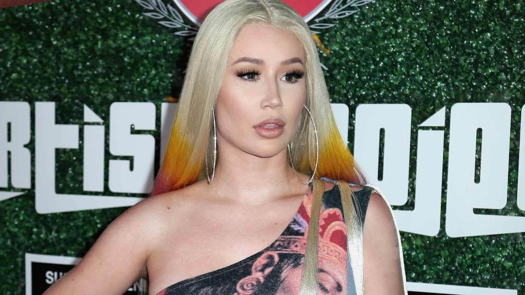 Iggy Azalea Deletes Her Social Media After Nude Photo Leak