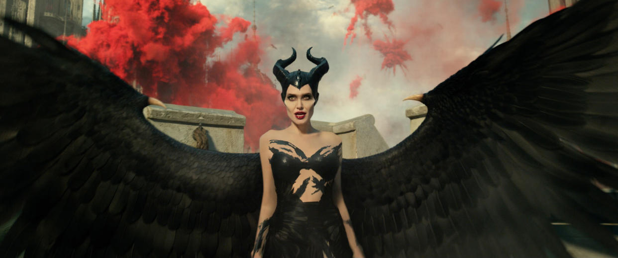 Angelina Jolie strikes a pose as Maleficent in 'Maleficent: Mistress of Evil' (Photo: Disney)