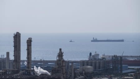 FILE PHOTO: A general view shows a unit of South Pars Gas field in Asalouyeh Seaport, north of Persian Gulf, Iran November 19, 2015. REUTERS/Raheb Homavandi/TIMA/File Photo