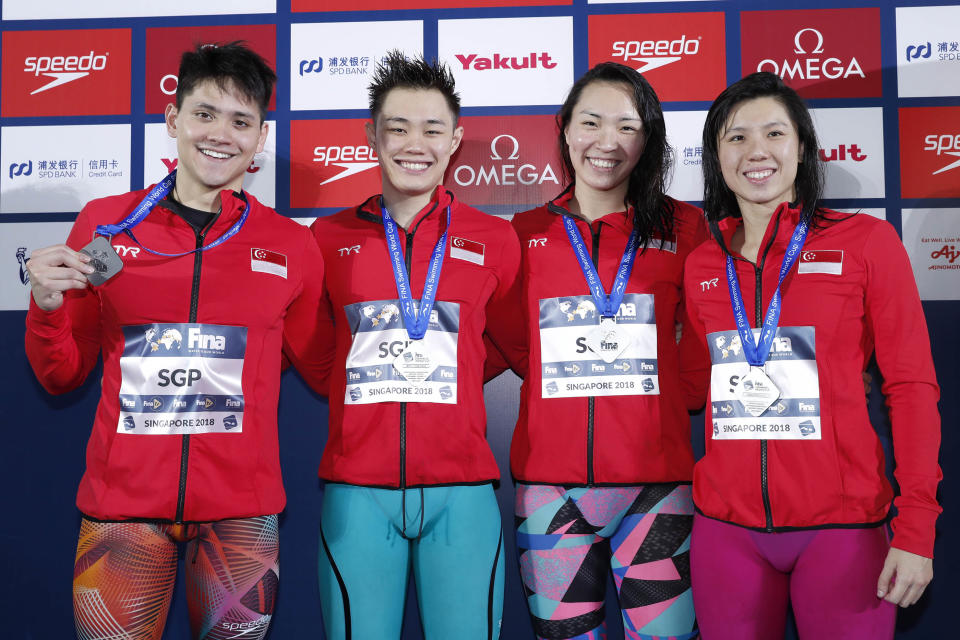 Team Singapore, consisting (from left) Joseph Schooling, Teong Tzen Wei, Roanne Ho and Amanda Lim – won a silver medal for the 4x50m mixed medley relay at the Fina Swimming World Cup series on 17 November, 2018 (PHOTO: Simone Castrovillari/Singapore Swimming Association)