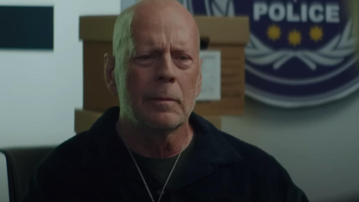  Bruce Willis in Detective Knight: Independence. 