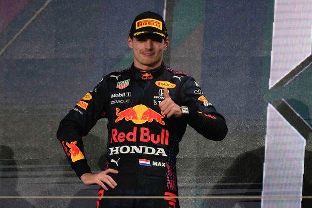 Max Verstappen gives a thumbs up