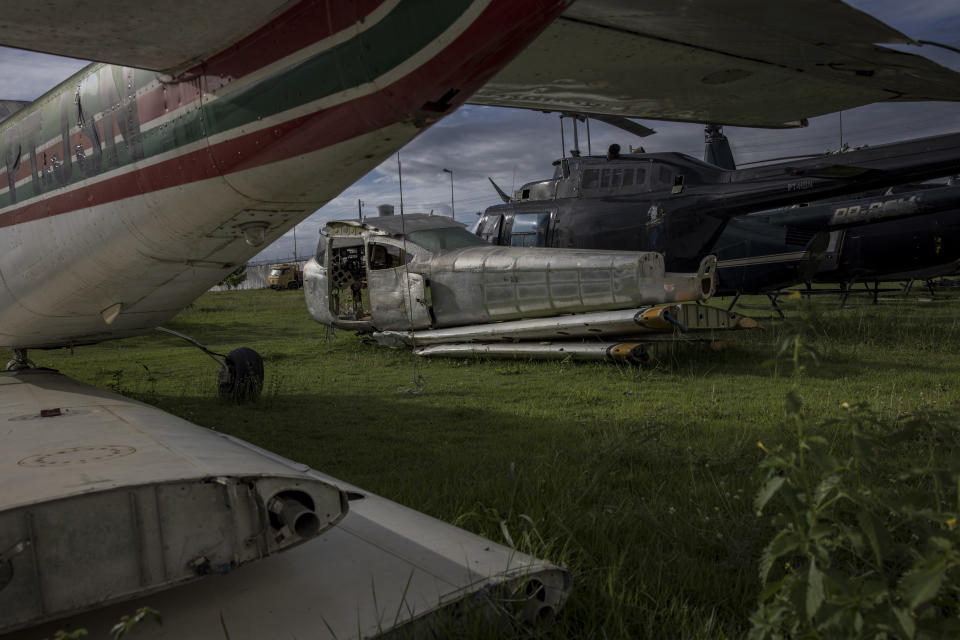 Vista aérea de una pista de aterrizaje ilegal en la tierra de los yanomamis, en el estado de Roraima, Brasil, el 14 de mayo de 2022. (Victor Moriyama/The New York Times).