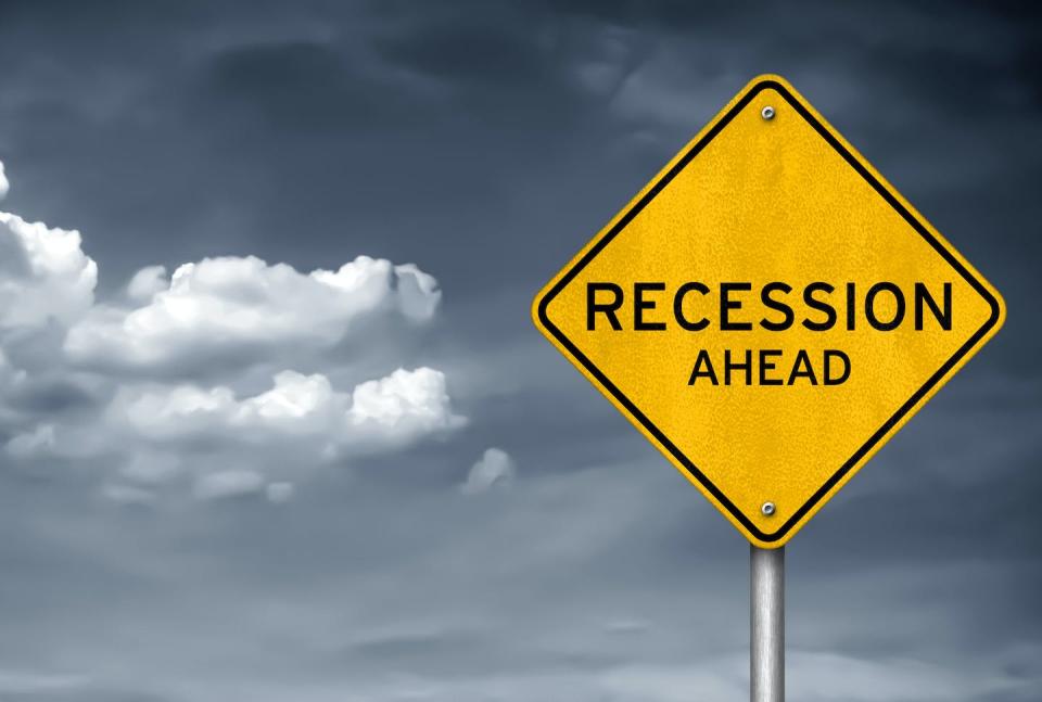 Canadian economists predict a recession will likely occur sometime in 2023. (Shutterstock)