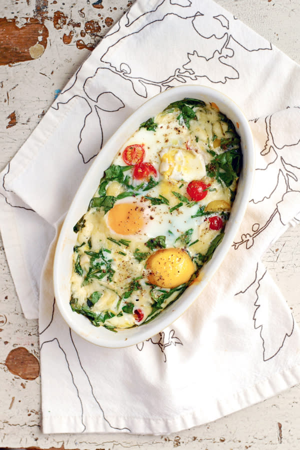 Herbed Baked Eggs with Tomatoes and Spinach