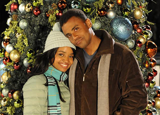 53 Best Romantic Christmas Movies to Watch In 2023 - PureWow