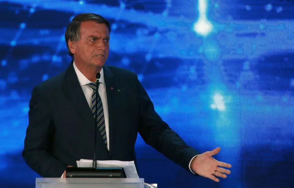 Jair Bolsonaro (PL) em debate entre candidatos à Presidência, em 28 de agosto de 2022 (Foto: AFP via Getty Images / Miguel Schincariol)