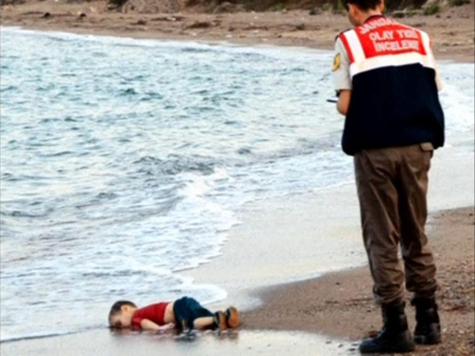 After this photo of Alan Kurdi went viral, fundraising for refugees boosted.
