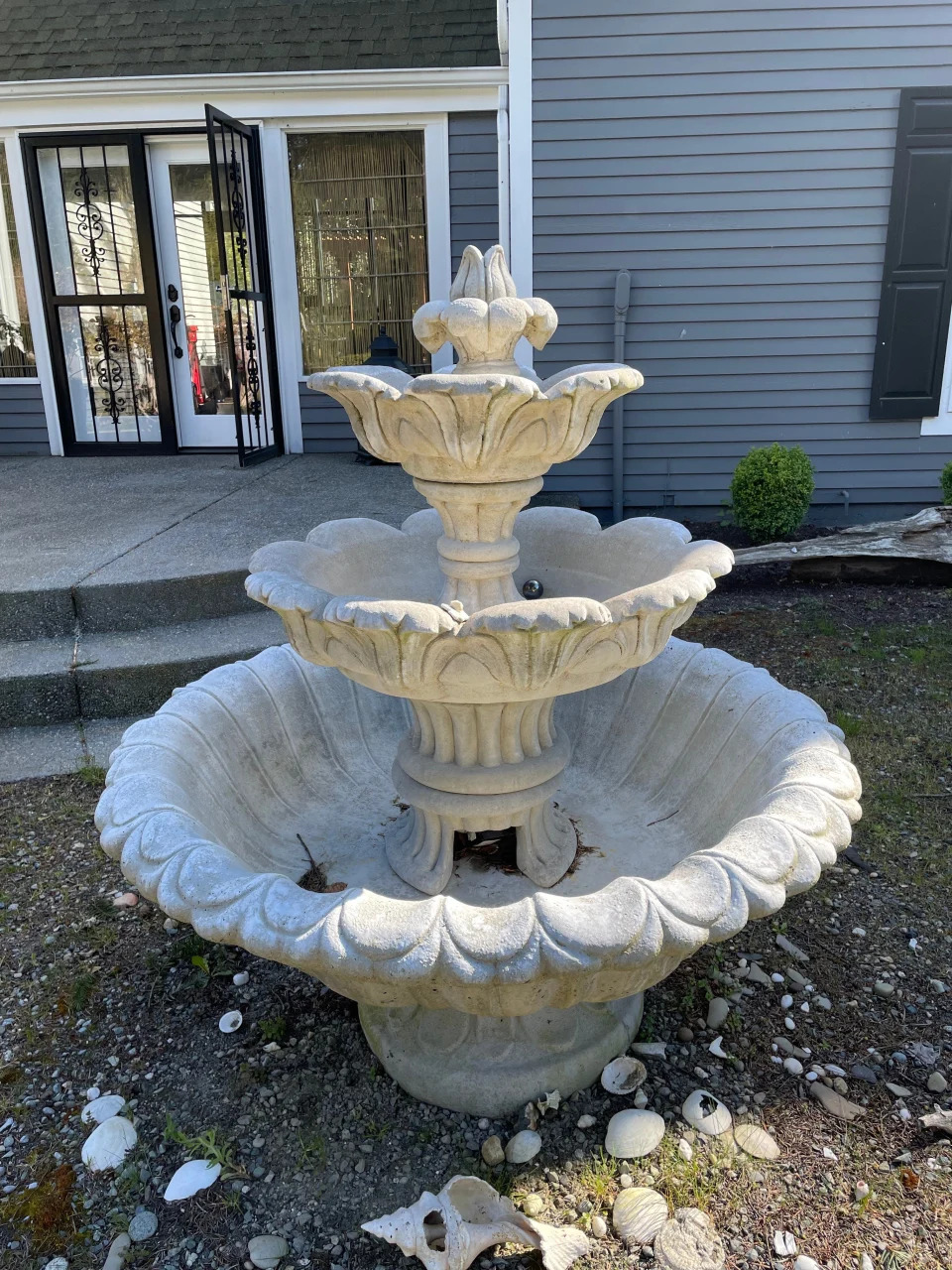 We recently sold this fountain on Facebook Marketplace. We priced it at $400 and had a dozen offers within the first hour.
