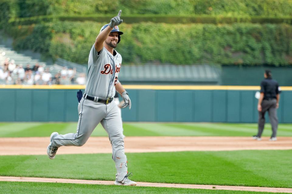 Detroit Tigers second baseman Andre Lipcius (27) rounds the bases after hitting a two-run home run against the Chicago White Sox during the first inning at Guaranteed Rate Field in Chicago on Saturday, Sept. 2, 2023.