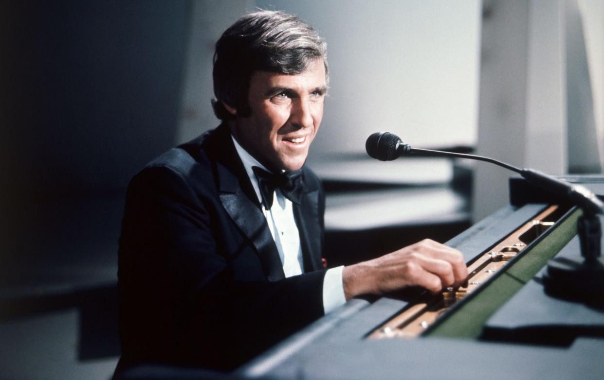 Burt Bacharach in the mid-1970s - Pictorial Press/Alamy 