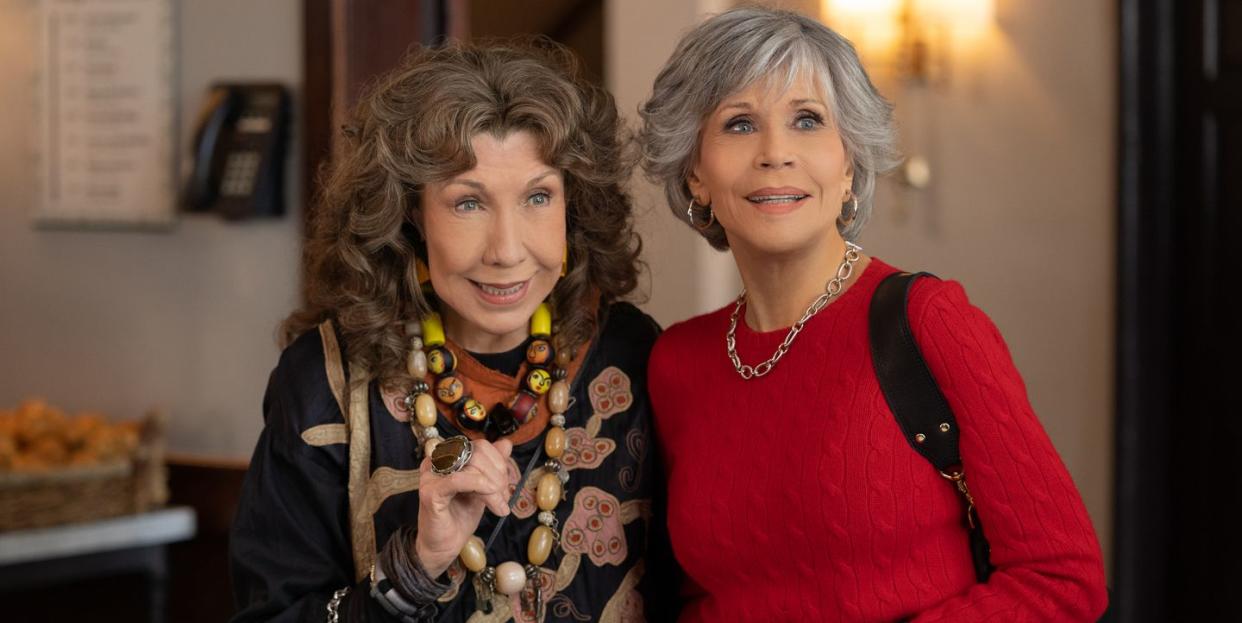 lily tomlin as frankie and jane fonda as grace in grace  frankie