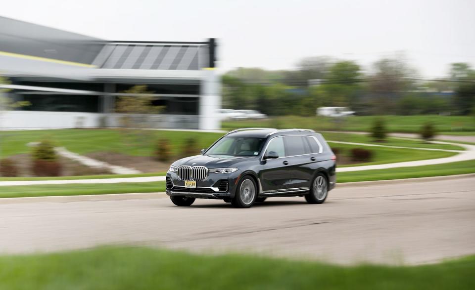 View 2019 BMW X7 Photos