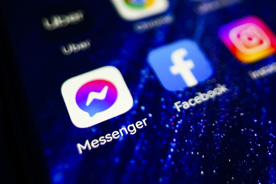 Messenger and Facebook app logos are displayed on a mobile phone screen for illustration photo. Krakow, Poland on January 23, 2023. (Photo by Beata Zawrzel/NurPhoto)