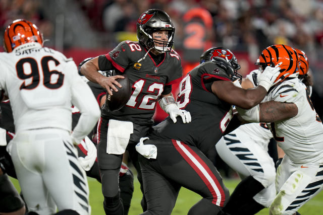 Tampa, United States. 18th Dec, 2022. Cincinnati Bengals quarterback Joe  Burrow passes against the Tampa Bay Buccaneers during the first half at  Raymond James Stadium in Tampa, Florida on Sunday, December 18