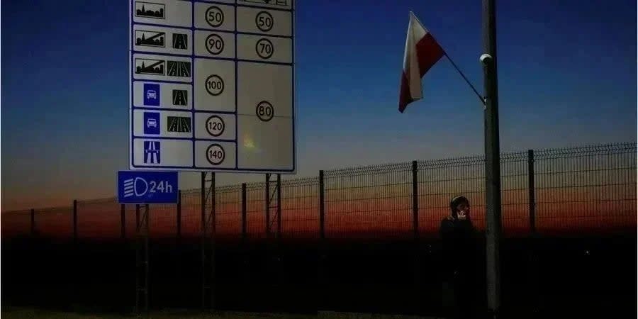 Polish protesters stage border strike at Ukraine border