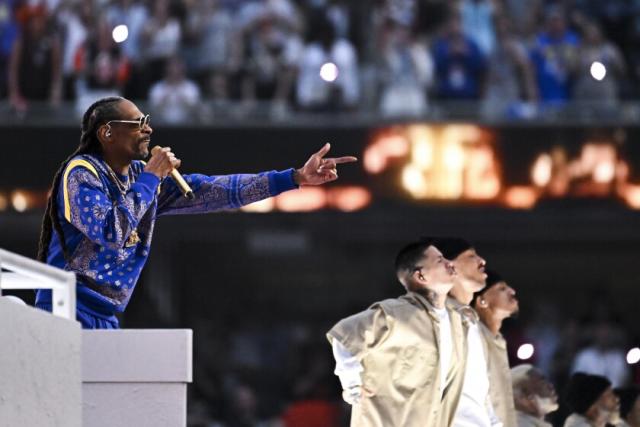 Super Bowl LVI halftime show: Dr. Dre, Snoop Dogg & Co. deliver