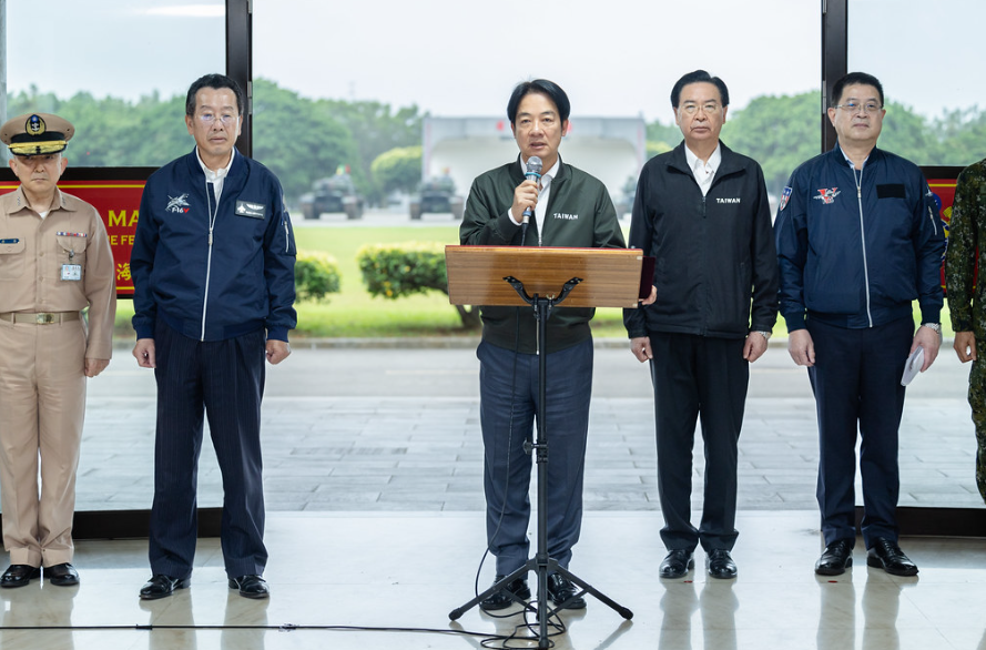  總統賴清德首度以三軍統帥身分，前往桃園勗勉海軍陸戰隊66旅。 圖：總統府/提供 