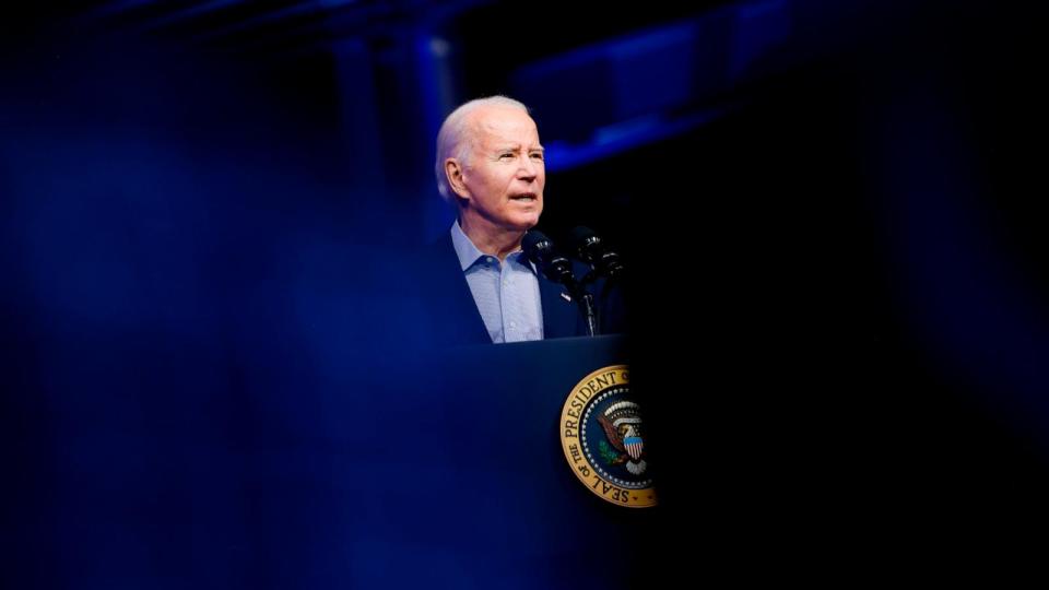 PHOTO: President Joe Biden speaks about Bidenomics at CS Wind, Nov. 29, 2023, in Pueblo, Colo. (Michael Ciaglo/Getty Images)