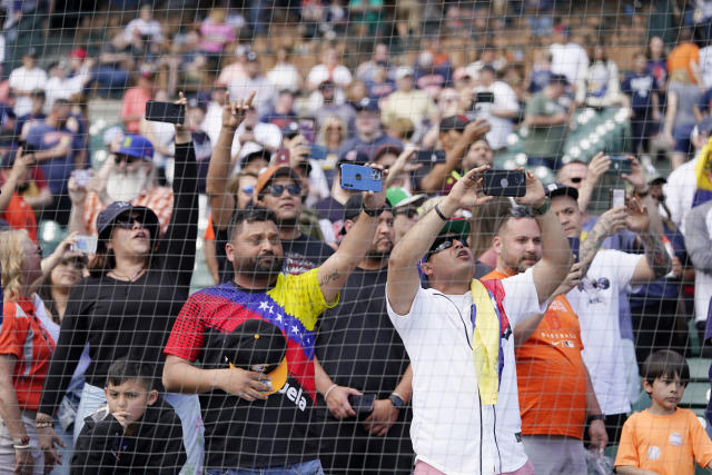 Tigers' Cabrera gets 3,000th hit; 33rd player to reach mark