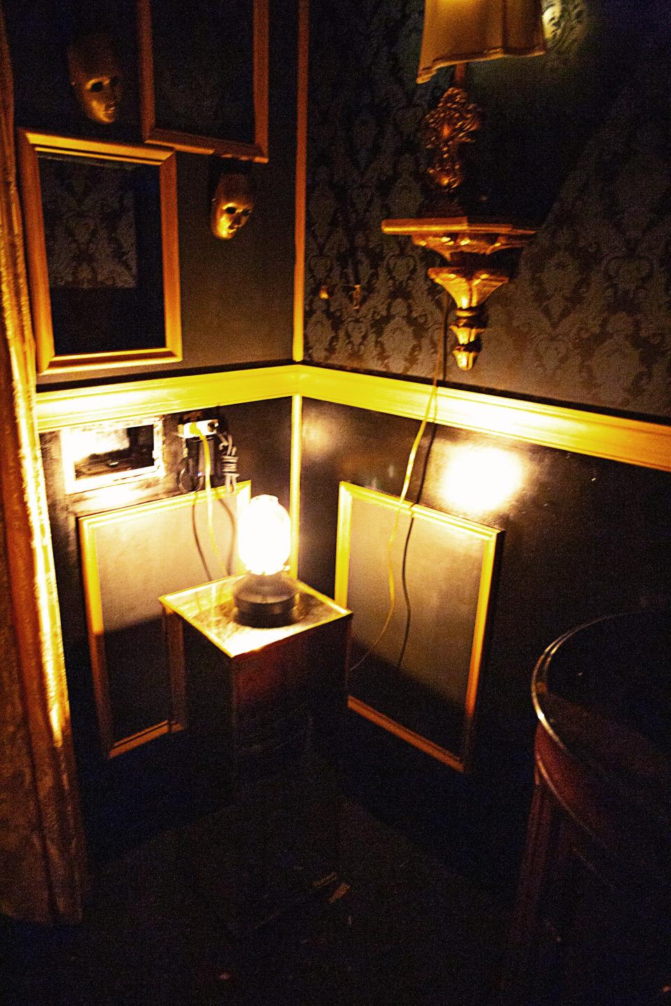 The private bathroom entrance to The Apparition