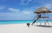 <p>Glasklares, türkisfarbenes Wasser und weißer, feiner Sand so weit das Auge reicht: Der Playa Varadero auf der Halbinsel Hicacos ist mehrere Kilometer lang und absolut idyllisch. (Bild: Getty Images) </p>