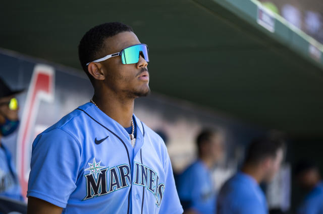 Mariners to don powder blue jersey, new cap for Spring Training - Seattle  Sports