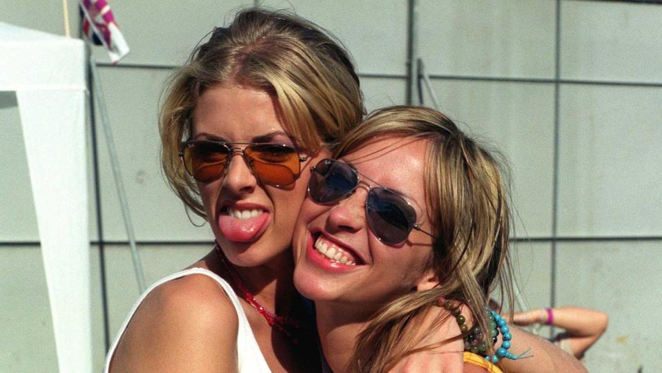 Donna Air and Natalie Appleton backstage at V2000