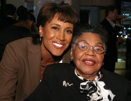 The “GMA” co-anchor with her mother, Lucimarian Roberts.