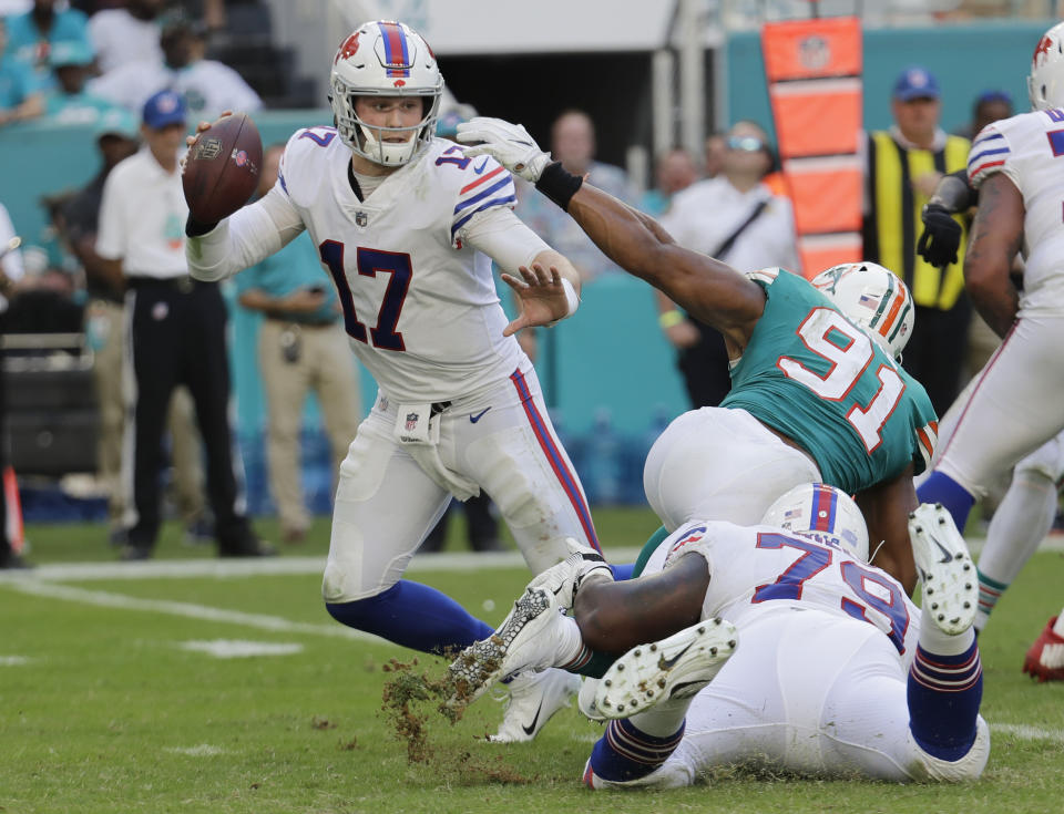 The Bills may have lost, but Josh Allen delivered a second-highest fantasy-QB performance so far in Week 13. (AP Photo/Lynne Sladky)