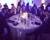 <p>Fiel a su estilo, la blondie hizo oídos sordos a las críticas, y se mostró muy contenta y disfrutando de la cena entre amigos. – Foto Instagram.com/wanda_icardi </p>