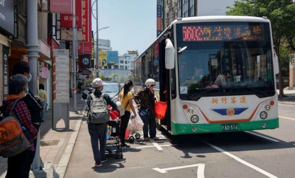 公車司機人力荒，桃竹竹苗都加津貼留人。（圖：竹縣府提供）