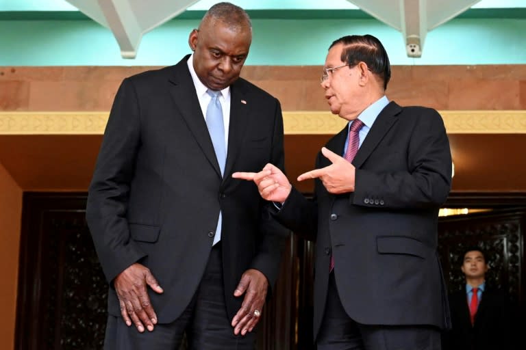 Defense Secretary Lloyd Austin (L with Cambodia's long-serving former prime minister Hun Sen) is looking to reset Washington's ties with China ally Phnom Penh (Kok Ky)