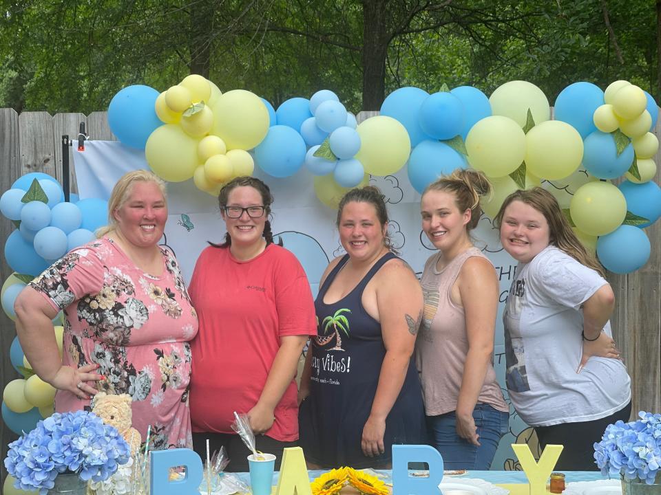 Mama June's Daughter Anna ‘Chickadee’ Cardwell’s Wedding Photos Revealed After Death