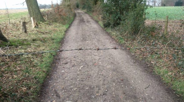 Barbed wire boobytrap left on cycle path in Kent