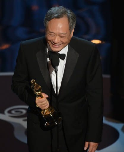 Der Oscar für die beste Regieleistung des Jahres geht an den US-taiwanischen Filmemacher Ang Lee für eine Romanverfilmung "Life of Pi - Schiffbruch mit Tiger". Lee setzte sich überraschend auch gegen Hollywood-Veteran Steven Spielberg ("Lincoln") durch