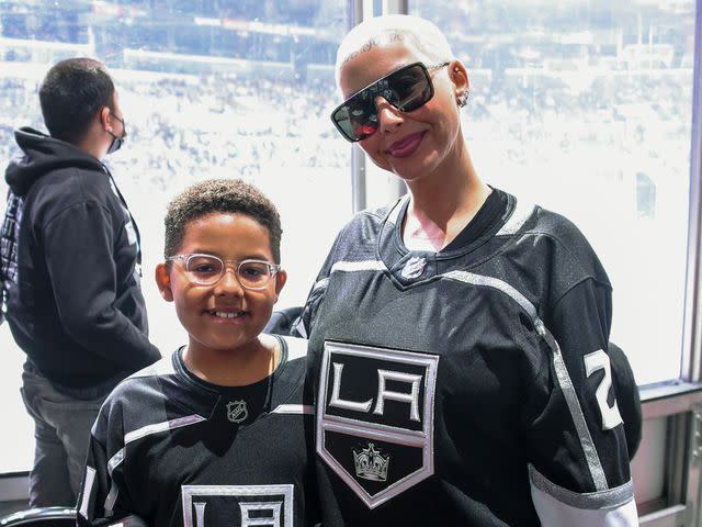 Juan Ocampo/NHLI/Getty Amber Rose and her son Sebastian Taylor Thomaz watch Los Angeles Kings game on November 27, 2021 in Los Angeles, California