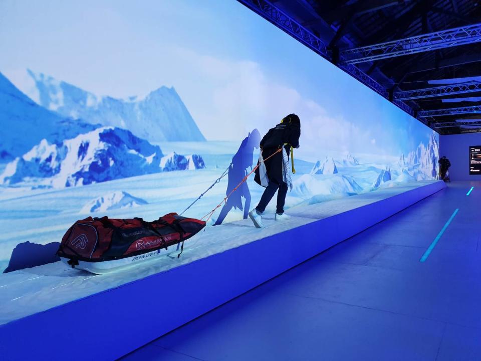 ▲「去你的南極 GO！GO！South Pole」特展登場，展出南極冰丘、冰隙、強風等極地風情，以科技打造獨特的互動地景。（圖／記者許家禎攝，2010.11.29）