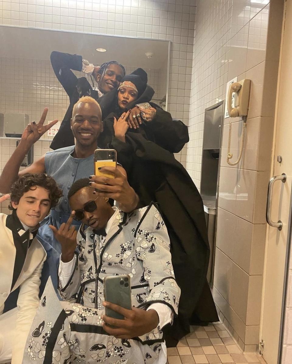 Celebs taking a bathroom selfie