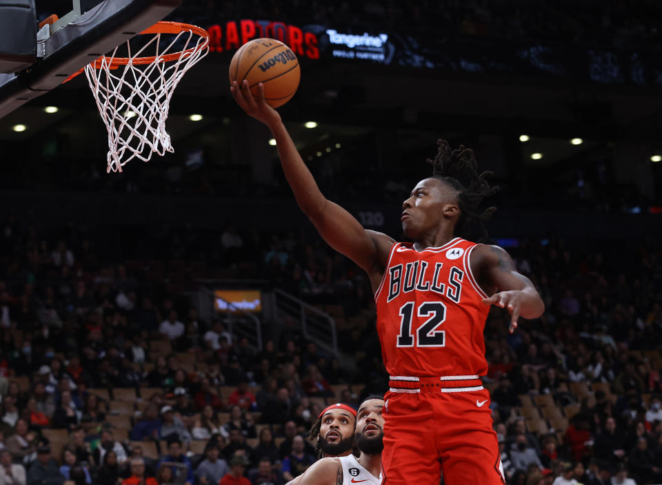 Chicago Bulls guard Ayo Dosunmu (12) has fantasy potential tonight