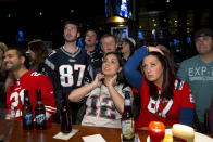 <b>XX for XLVII</b><br>The players on the field might be all guys -- for now -- but the gender gap's fading among football fans. Last year, Nielsen Media counted up near equal numbers watching the Super Bowl (<a href="http://m.sportsbusinessdaily.com/Daily/Issues/2012/02/01/Research-and-Ratings/SB-demos.aspx" rel="nofollow noopener" target="_blank" data-ylk="slk:54% male, 46% female;elm:context_link;itc:0;sec:content-canvas" class="link ">54% male, 46% female</a>). The difference between the sexes fades even more online: In the past week on Yahoo!, "super bowl 2013" searches break down to 52% male, 48% female.