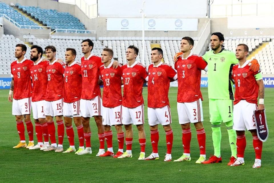 Russia pose before a 2022 Qatar World Cup qualifiers in Cyprus (AFP via Getty Images)