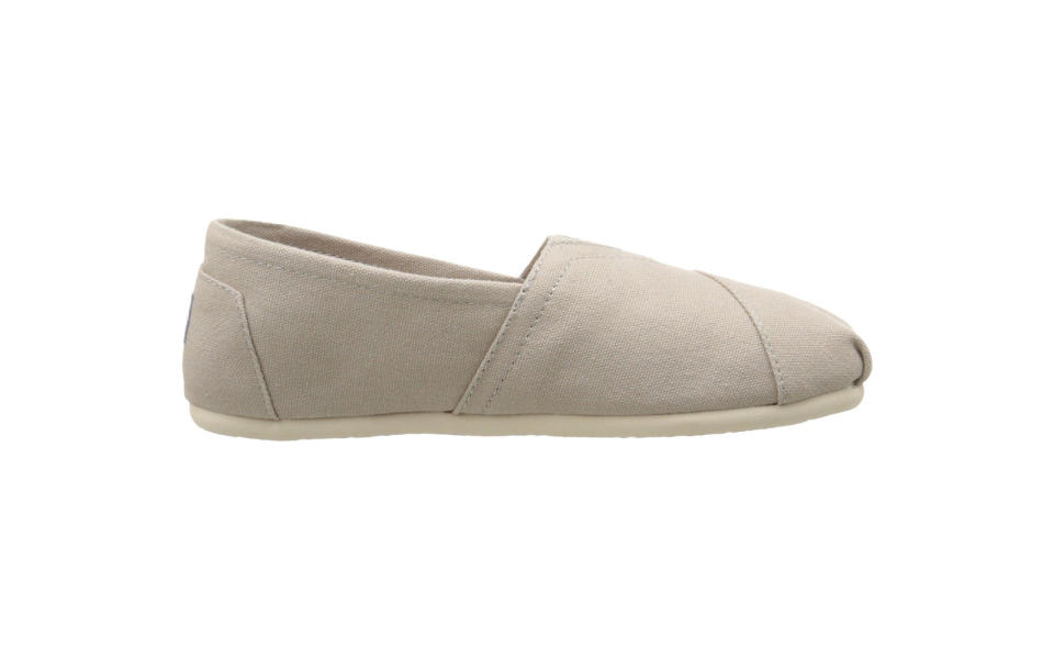 Toms Women’s Classic Canvas Slip-ons