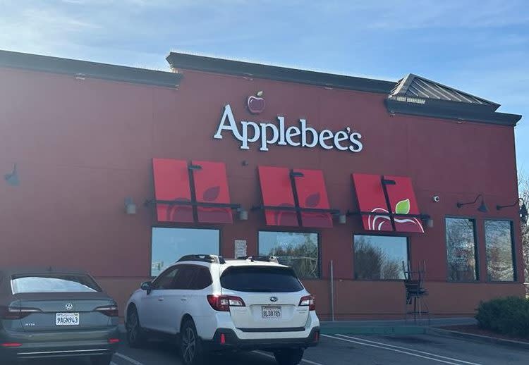 The Applebee’s in Antioch had its last day on Sunday, Feb. 25 after operating on Hillcrest Avenue since 1998.