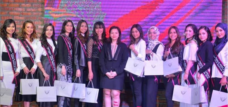 The 12 contestants from the 10th edition of Dewi Remaja. ― Screengrab via Instagram/Majalah Remaja