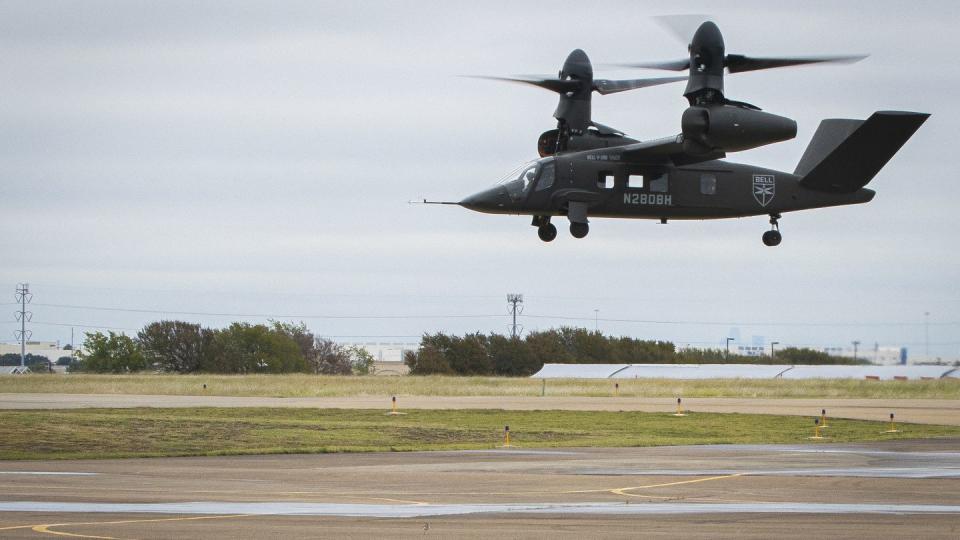 The V-280 Valor performs a flight demonstration in Arlington, Texas, Oct. 28, 2020. (Luke J. Allen/Army)