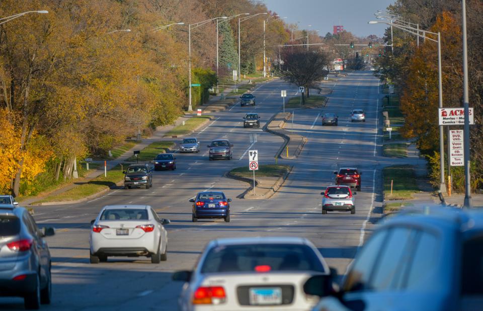 Traffic flows on heavily-traveled Glen Avenue between University and War Memorial Drive in Peoria.