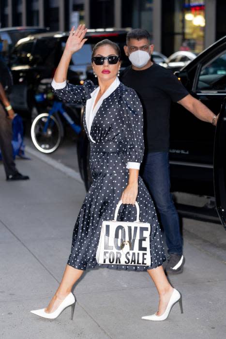 lady-gaga-polka-dot-dress